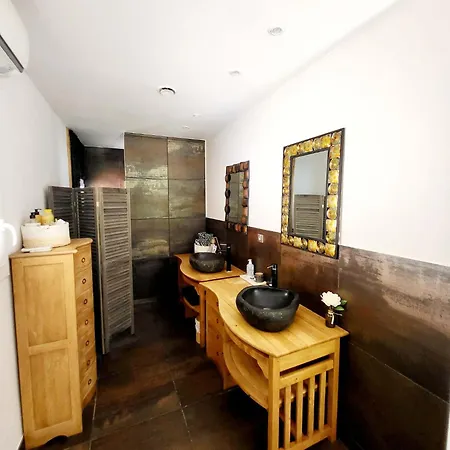 Lou Mas Del Ranc Bed & Breakfast Roquesteron
